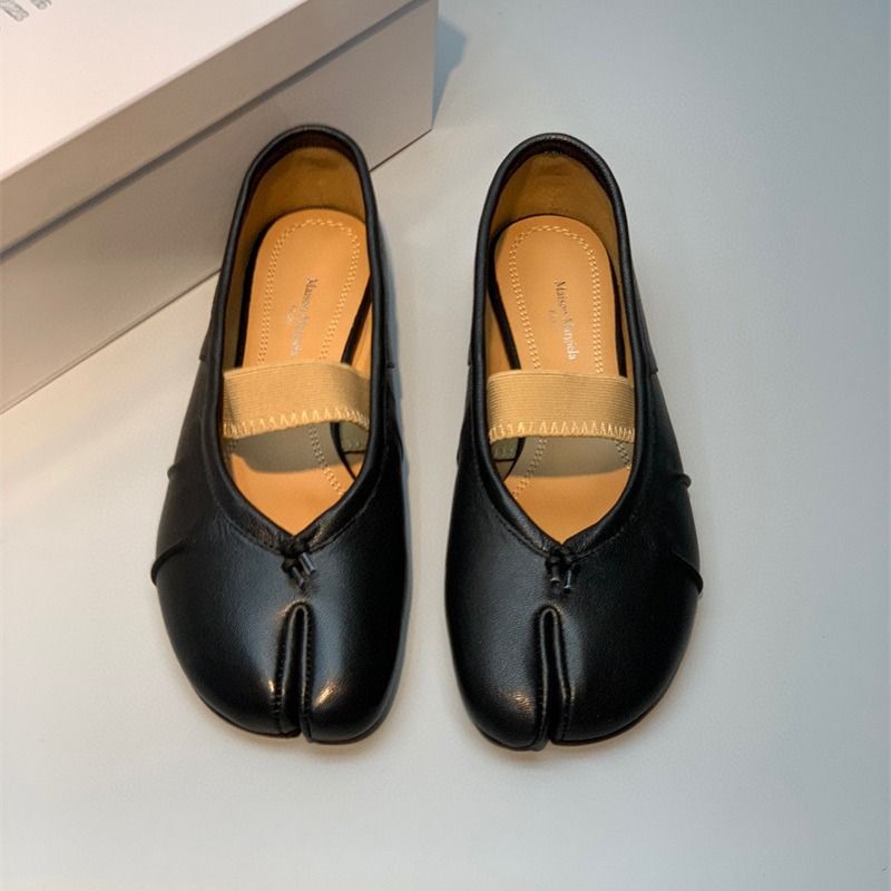 High End 2024 Frühling Neue Tabi Schweinefüße Split Toe Single Damen Echtleder Flachboden Mary Jane One Step Ballet_voghion.com