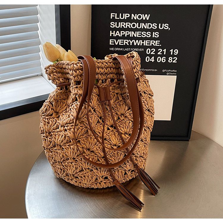 Straw Bag Woven Bag Large Capacity Straw Bag Women's Single Shoulder Armpit Bucket Bag Summer Beach Holiday Beach Bag_voghion.com