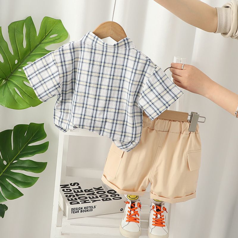 Barnkläder, pojkkostym, rutig skjorta, kortärmad, ettårig pojke, sommarbebis, barnkläder_voghion.com