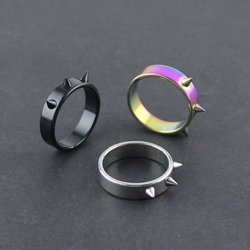 Nouveautés 2025 Bague en acier titane, rivet conique autodéfense, avec clou à barbe, protection loup, hommes et femmes, bijoux style punk_voghion.com