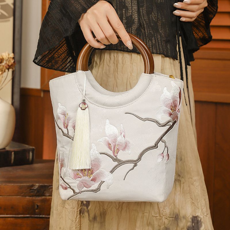 Deep In Magnolia Wood Handle Ethnic National Ancient Style Cheongsam Handheld Bucket Bag Embroidered Handbag_voghion.com