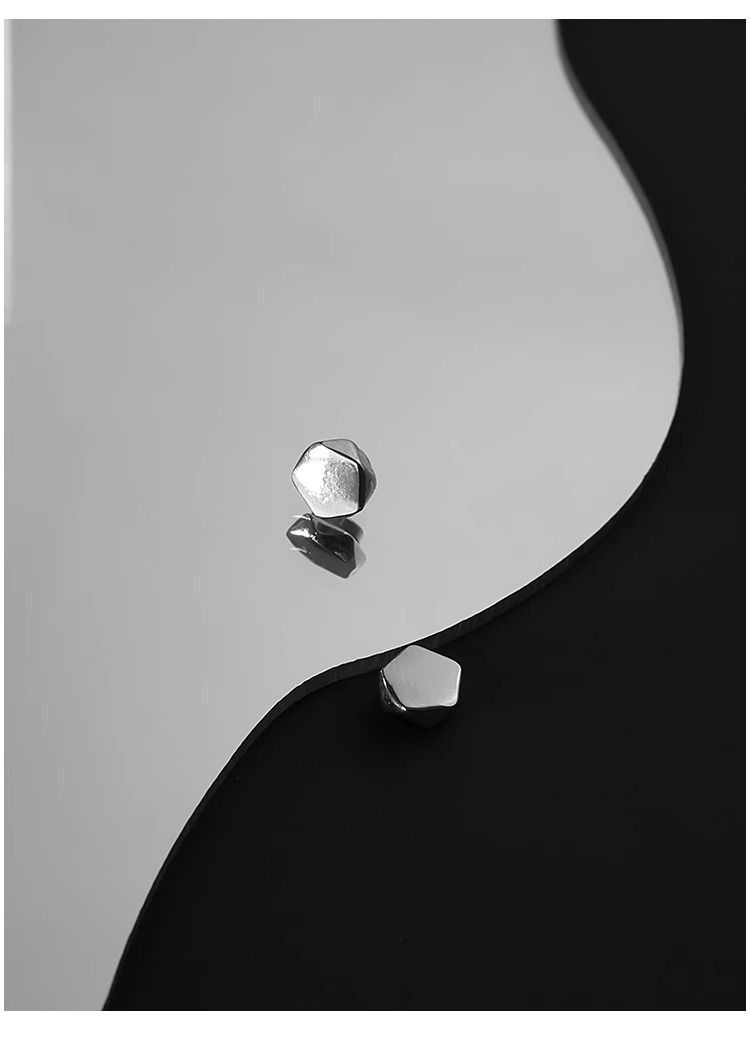 Clip Earrings For Men Without Pierced Ears, Trendy And Handsome, High End And Not Easy To Fall Off, Magnet, Geometric Niche Simple Accessories_voghion.com