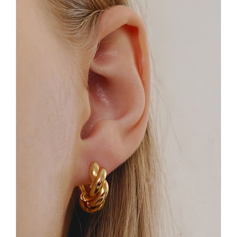 Kolczyki sztyfty Srebrne kolczyki skręcane Niszowe minimalistyczne Joker Retro Elegancka biżuteria Koreański styl Damskie wysokiej klasy zmysł_voghion.com