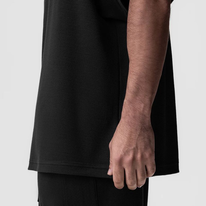 T-shirt de sport à manches courtes pour homme, style européen d'été, avec empiècement en maille gaufrée, séchage rapide, respirant et tendance._voghion.com