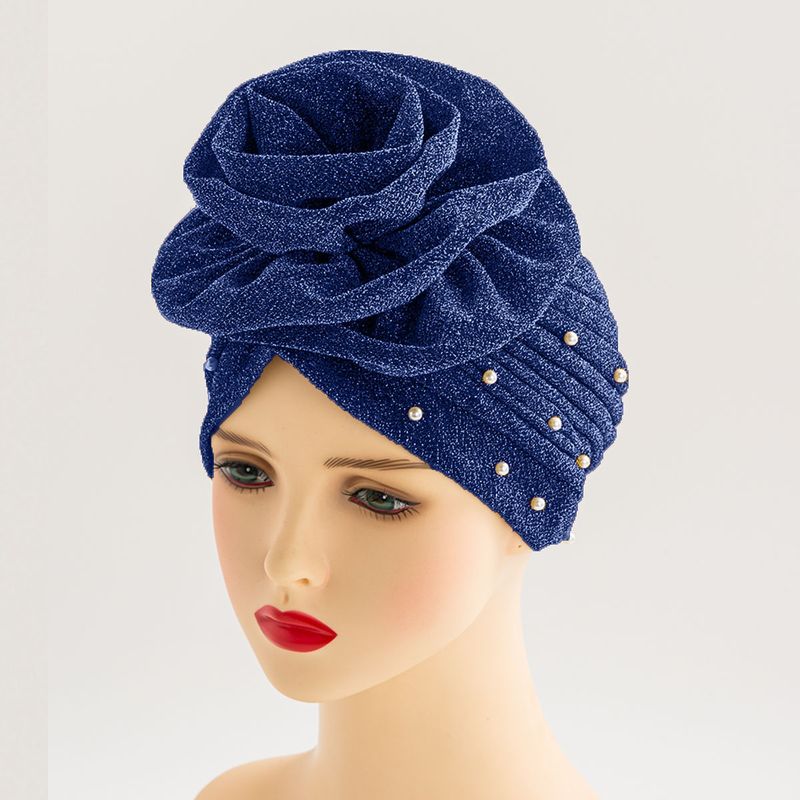 Beliebter heller Seiden-Turbanhut mit großer Blume und Perle, indischer Hut, Abschlussball-Party-Stil, vielseitig verwendbar, Make-up, dekorativer Hut_voghion.com