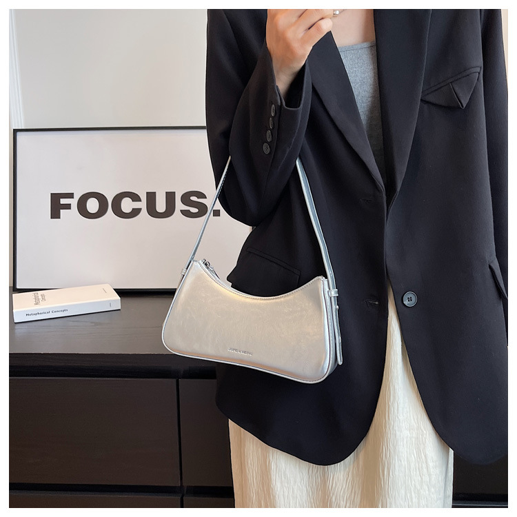 Underarm Bag Women's Bag 2023 New Niche Design High-end Sense Net Infrared trade foreign style foreign trade single shoulder small square bag_voghion.com