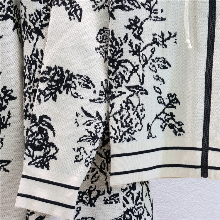 Pantaloni a gamba larga in due pezzi alla moda con top jacquard con pittura a inchiostro autunnale da donna_voghion.com