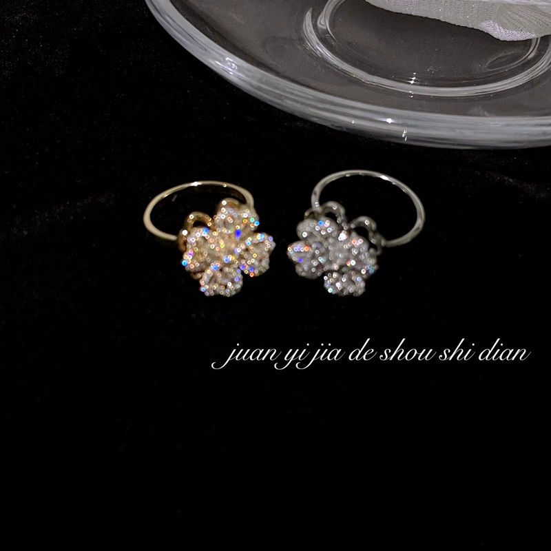 Rotatable Light Luxury High-end Full Diamond Flower Open Fashion Personality Rotating Niche Design Ring_voghion.com