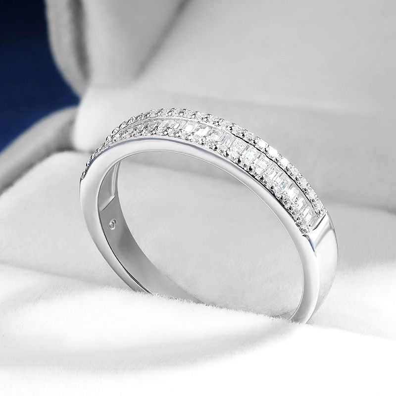 2025 Neuheiten TBCYD D Farbe Runder Smaragdschliff Halb Ewigkeit Moissanite Ringe Für Frauen S Sier Lab Diamantfassung Ehering_voghion.com