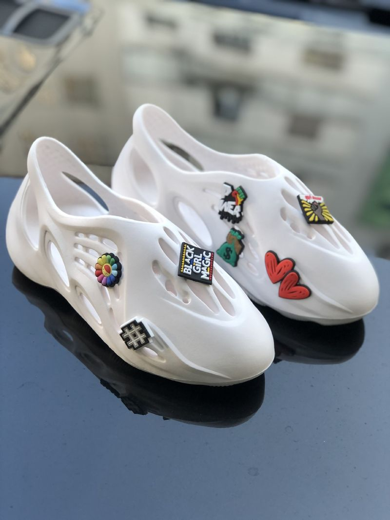 Γυναικεία πέδιλα γυναικεία φλατ παπούτσια παραλίας 2022 Ευρώπης και Αμερικής_voghion.com