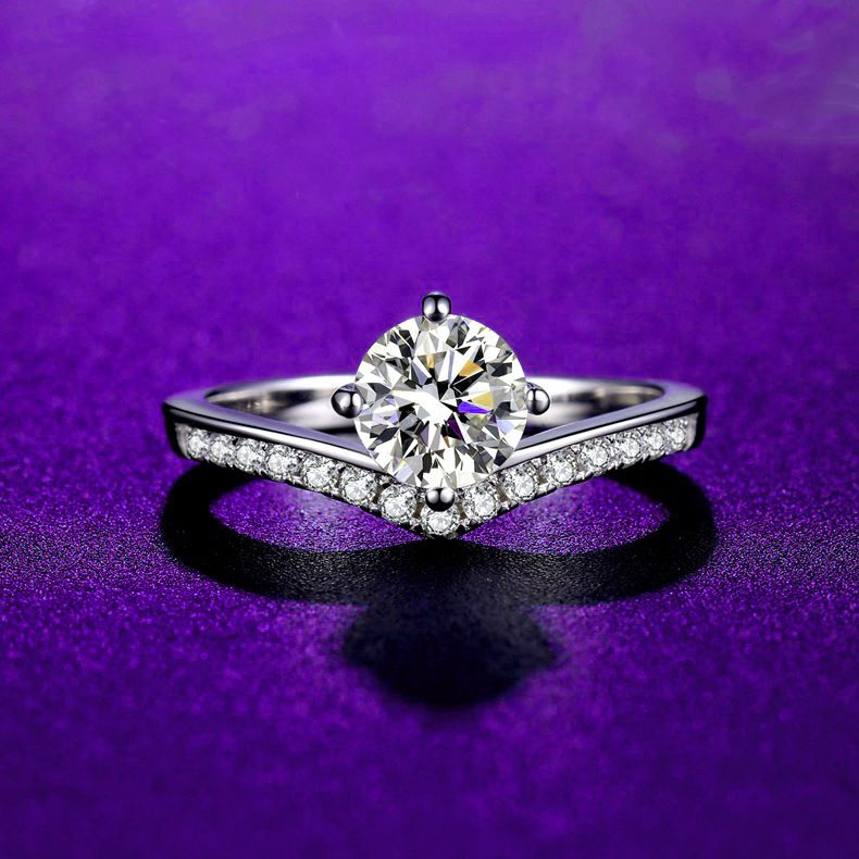 Sterling silver sten klassisk dam high-end hjärta åtta pil Mo Sang diamantring Tiktok livesändning_voghion.com