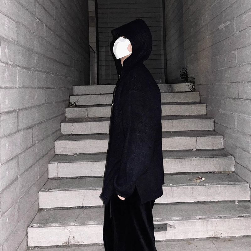 New lazy style sweater for men in spring and autumn, with a high-end feel and a rugged and handsome retro style hooded knit sweater jacket_voghion.com