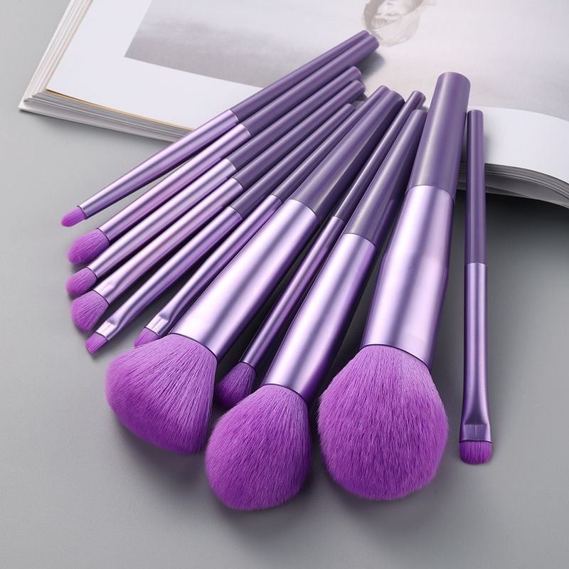 Ensemble de pinceaux de maquillage en poils naturels à long tube, fond de teint, poudre, fard à paupières, sourcils, outils de maquillage cosmétiques professionnels_voghion.com