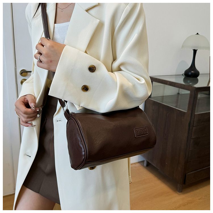 Women's small square simple and versatile, urban commuting single shoulder tote bag, trendy texture Boston bag_voghion.com