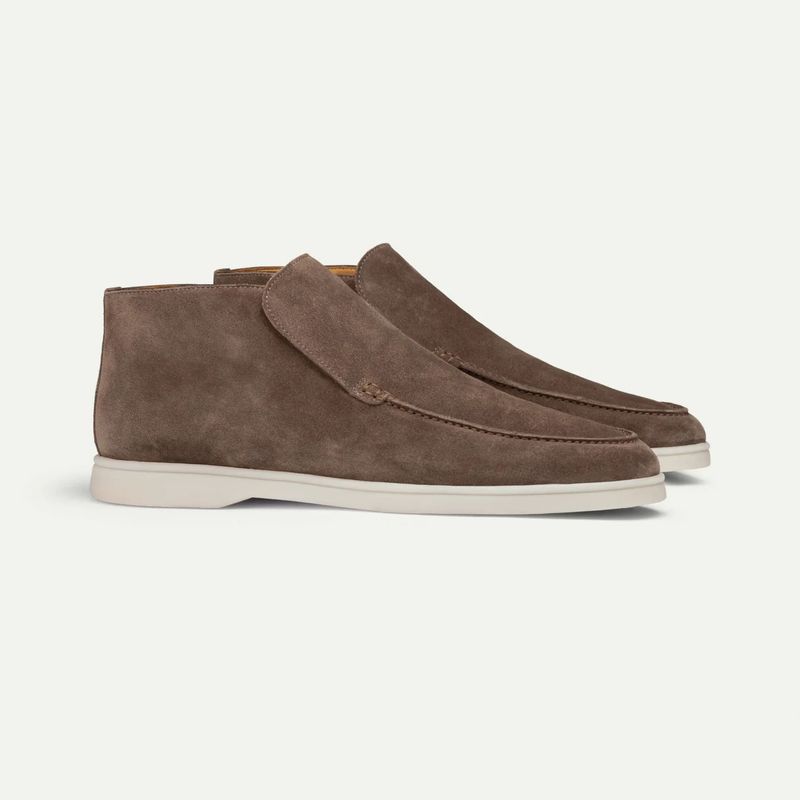 2025s 2024 New Men's Loafers British Style Lightweight Moccasins Size 48_voghion.com