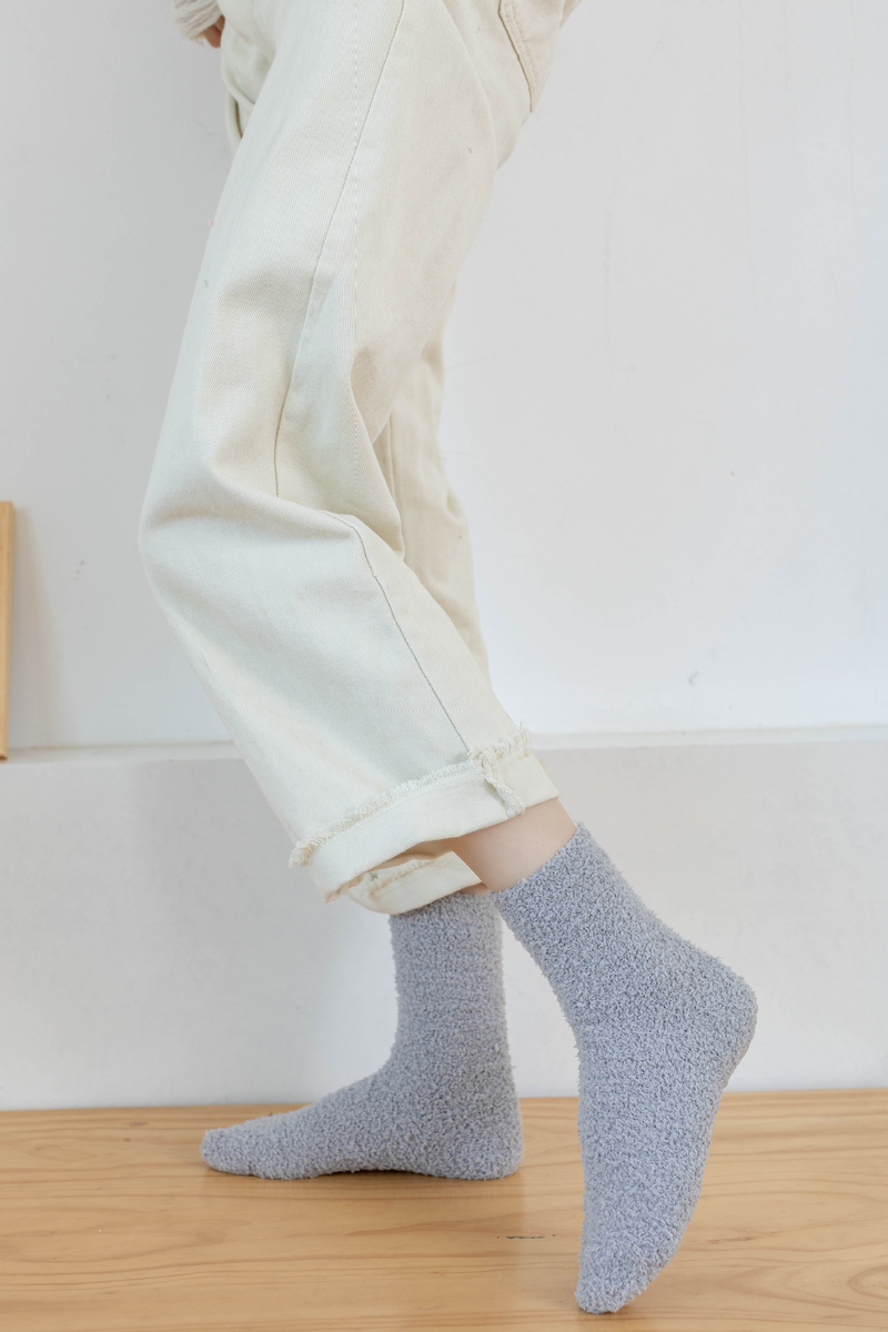 Haruku Autumn Winter Women's Thickened Thermal Coral Fleece Floor Fuzzy Soft Candy Colorful Kawaii Socks_voghion.com