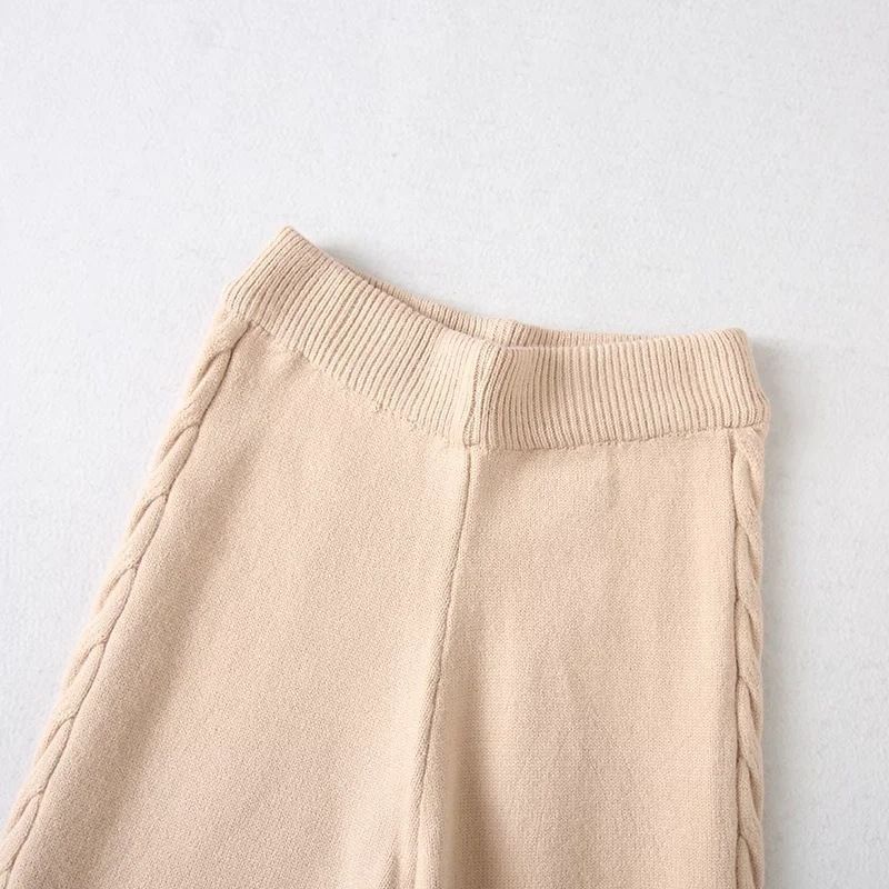 Set aus übergroßem Strickpullover und Hose mit weitem Bein – Weiche Viskose-Polyester-Mischung (Einheitsgröße) – Lässiges Outfit im koreanischen Stil_voghion.com
