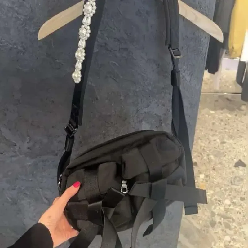 Designer 2025 Canvas Sweet Lovely Minority Literary Crossbody Bags Bow Patchwork Pearl Shoulder All-Match Exquisite_voghion.com