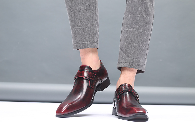 2024 Nieuwe puntige Engelse leren gesp lage hak grote herenschoenen slippers_voghion.com