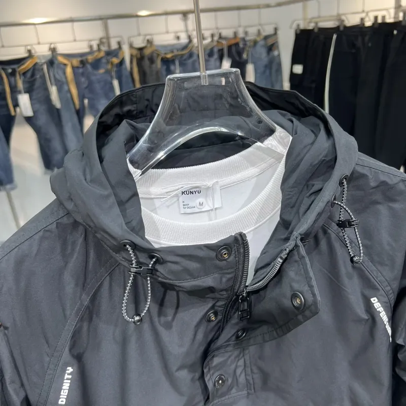 Koreanische Modejacken für Männer, Reißverschlussjacke, lässige Straßenarbeitsjacke für Männer mit mehreren Taschen, Slim Fit-Piloten-Baseballanzug_voghion.com