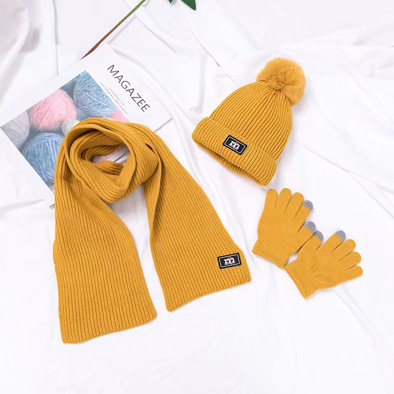 Simple M label children's wool autumn and winter new children's hat scarf gloves three piece set solid color warm_voghion.com