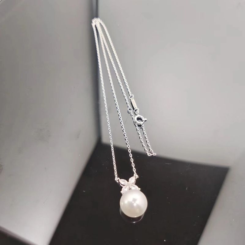 Single summer timeless butterfly, freshwater pearl necklace, collarbone chain, ins, high-end and niche pendant_voghion.com