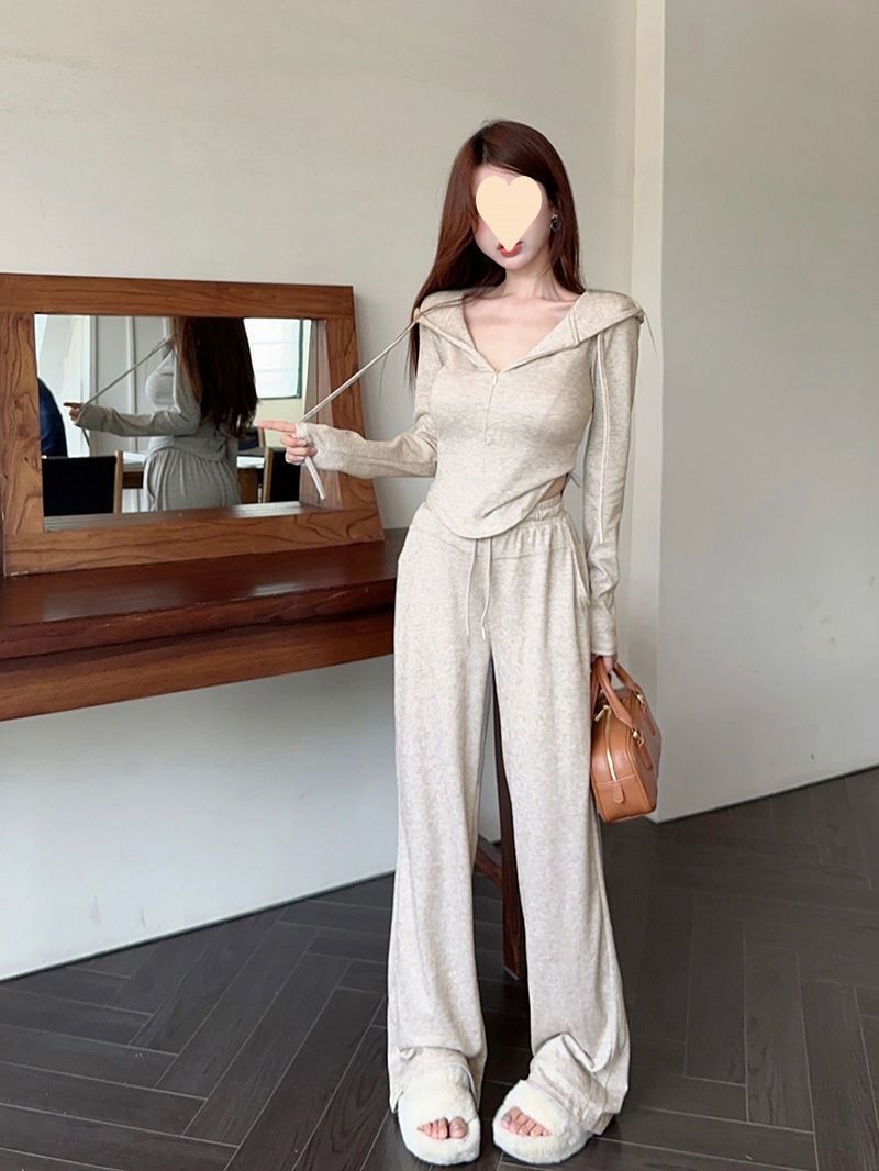 ActiveGo 2024 Autumn Women's Sports Casual Hoodie French Simple Short Top Wide-Leg Pants Two-Piece Set_voghion.com