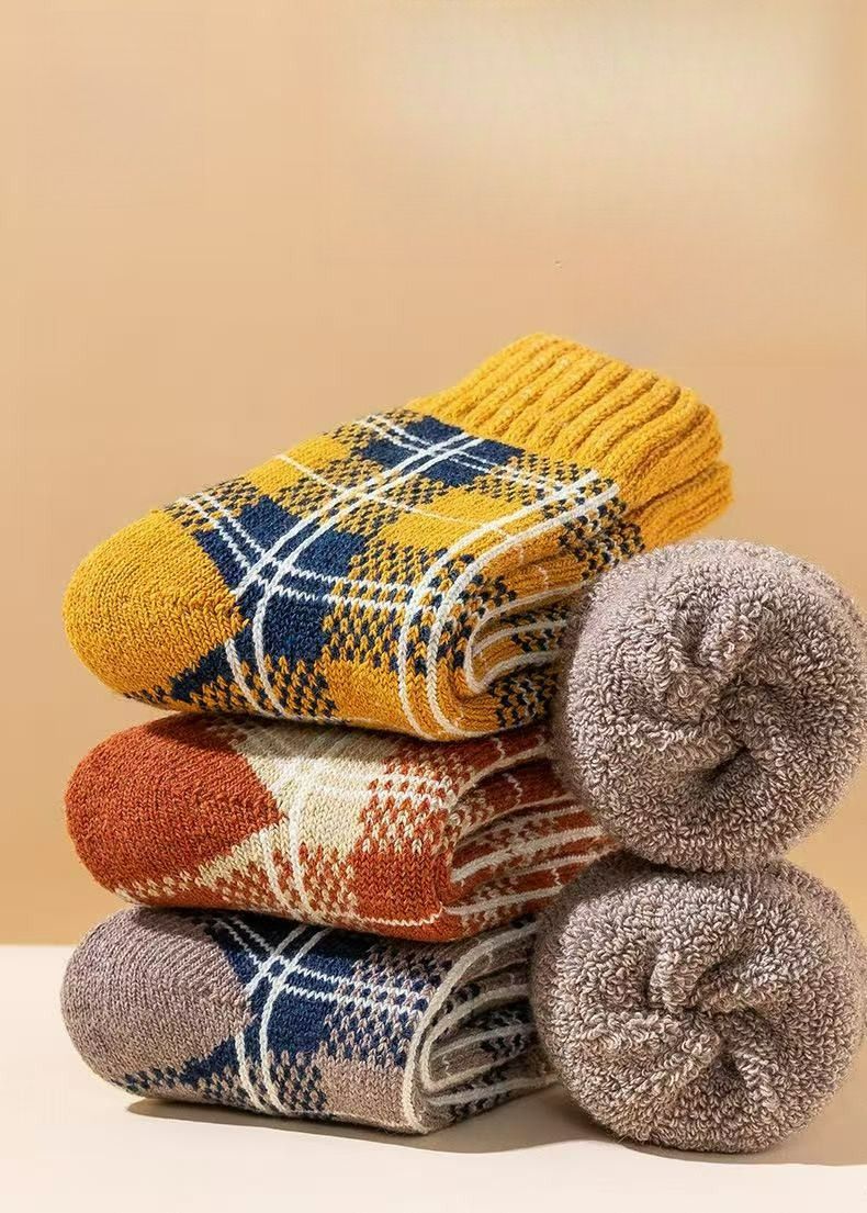 Women's Socks Autumn And Winter Fleece Thickened Warm Wool Socks Medium Tube Socks Sleep Home Socks Winter Super Thick Snow Cold Stockings_voghion.com