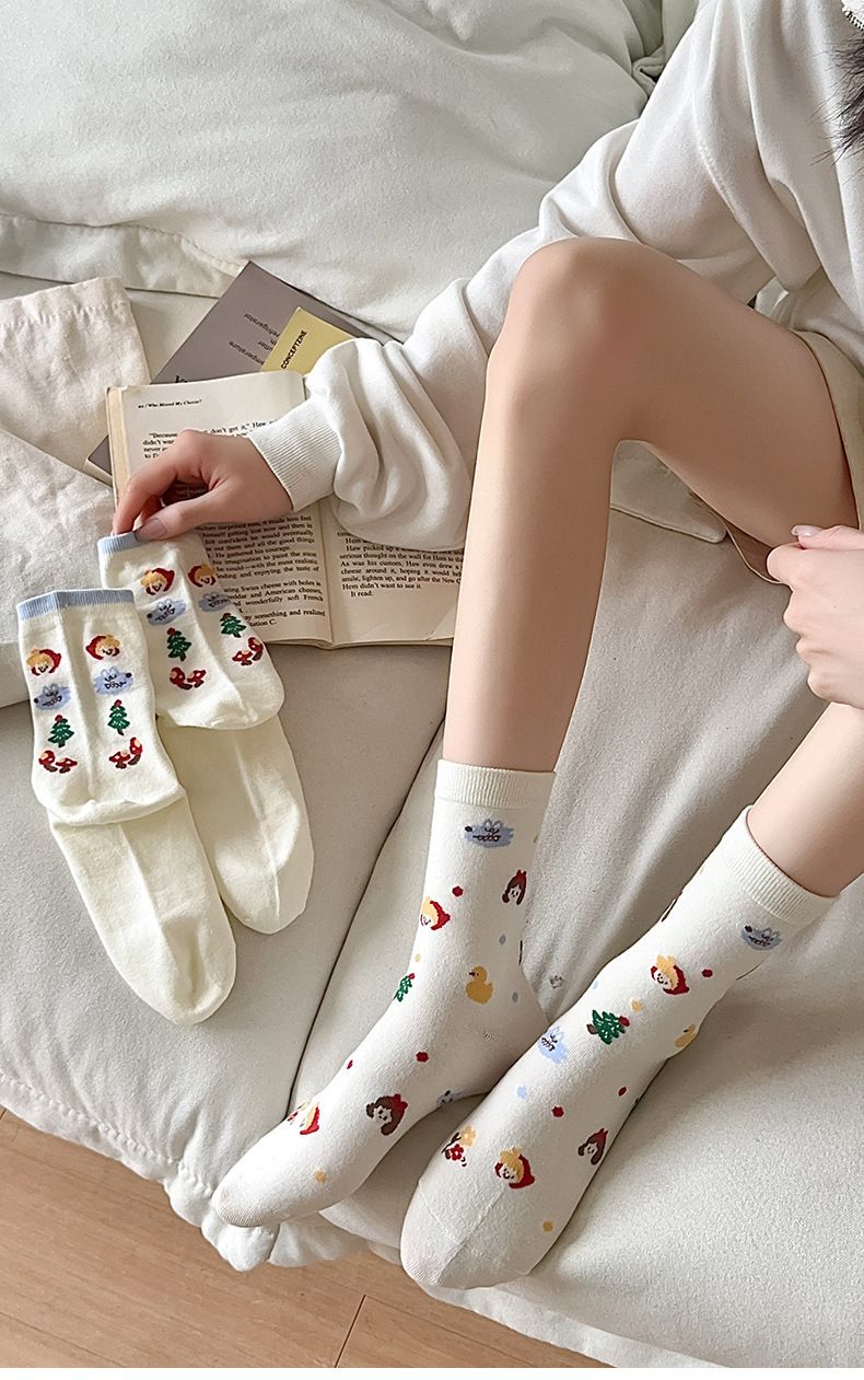 Calcetines de tubo medianos de Fairy Tale Town, bonitos calcetines japoneses para mujer, dulces y versátiles, con estampado floral blanco Ins Tide._voghion.com