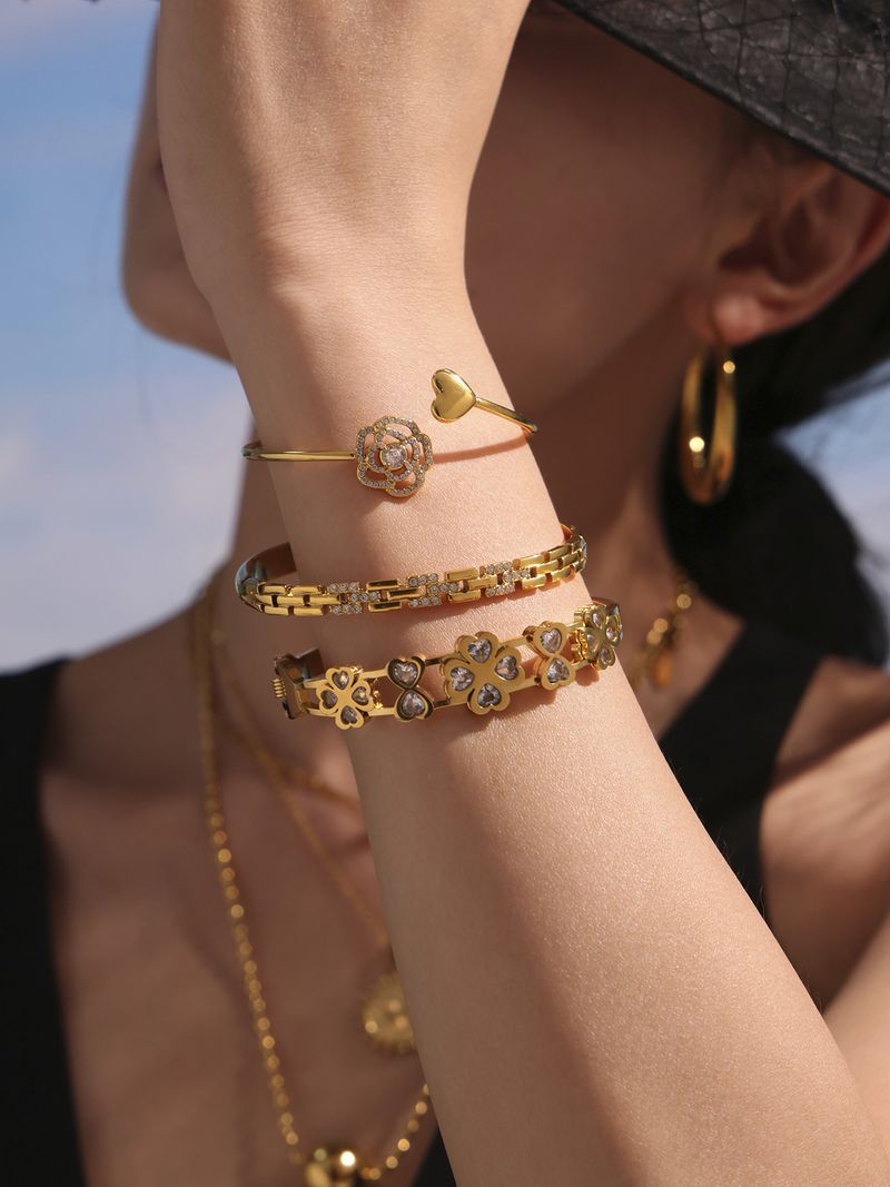 Women's Jewelry Full Diamond Love Rose 5A Zircon Thin Circle Bracelet Open Niche Design Ladies Light Luxury Fashion Jewelry_voghion.com