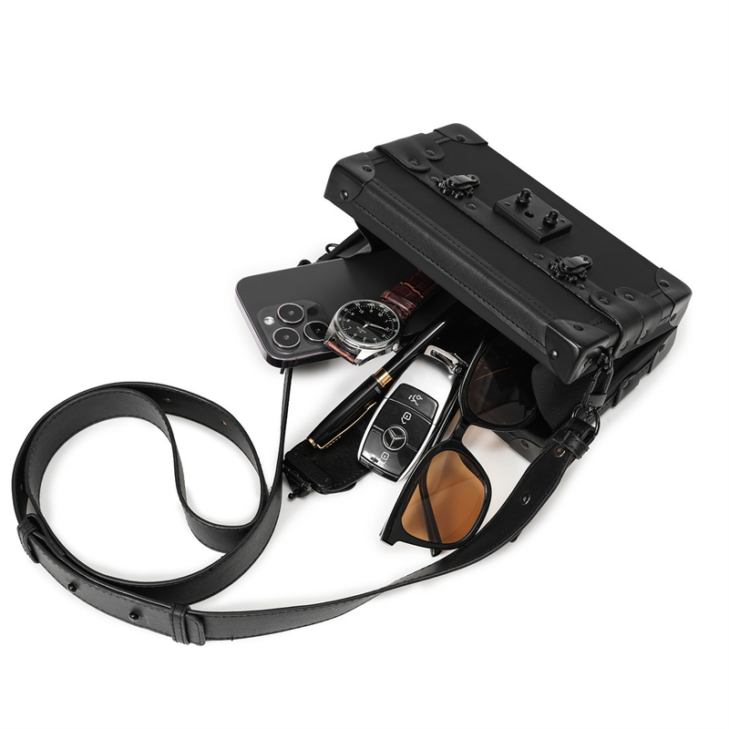 Shoulder Bags 2024 New Product Launch High-quality Very Personalized Square Box Messenger Bag Fashion Couple Mobile Phone Bag_voghion.com