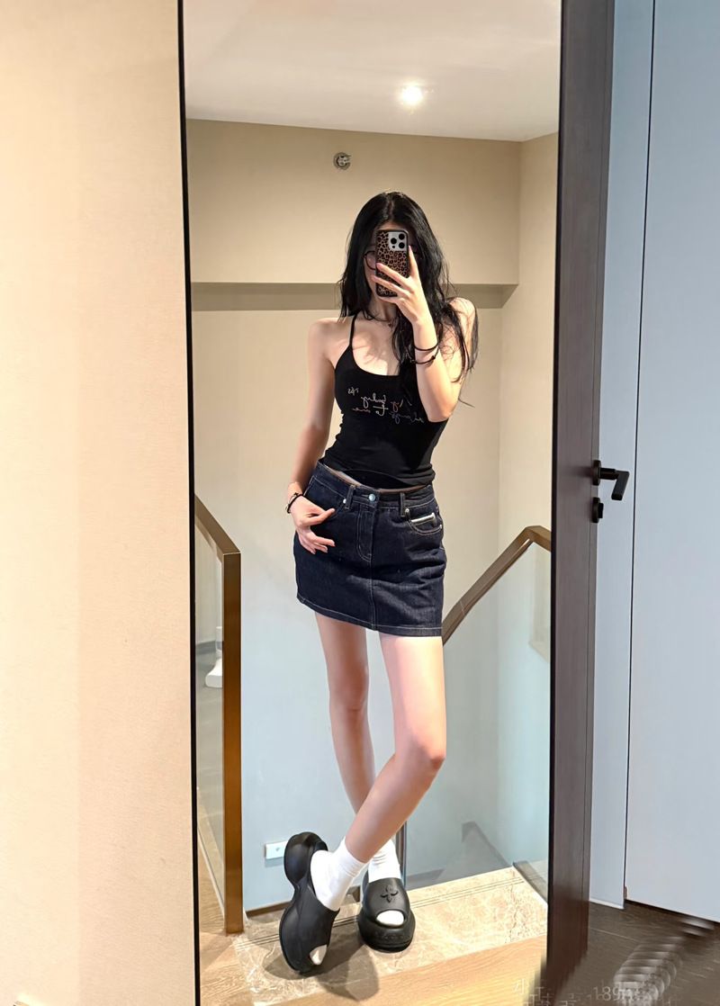 Top-Version 9 cm Kreuz Blume Dicke Sohle Hausschuhe Für Frauen Sommer Outdoor 2025 Mode Neue Plattform Höhe Increasi_voghion.com