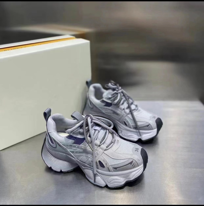 p7 2023 autunno nuova superficie in mesh traspirante fondo spesso scarpe casual da papà fondo morbido leggero da donna scarpe da corsa sportive comode all-match_voghion.com