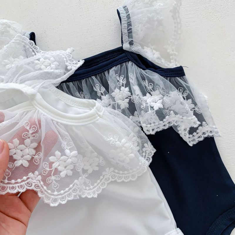 Combinaison coréenne tendance en dentelle pour bébé, maillot de bain simple et polyvalent, style d'été, nouvelle collection 2024_voghion.com