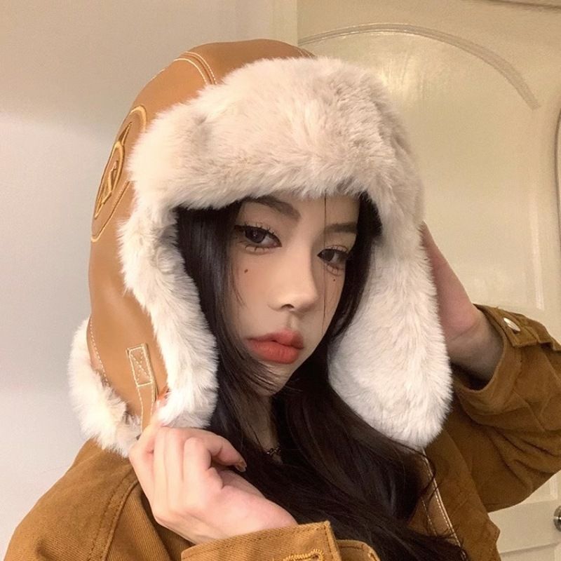 Lei Feng femminile, spessa e calda pelle PU peluche sci all'aperto, cappello volante con protezione per le orecchie fredde, maschio alla moda_voghion.com