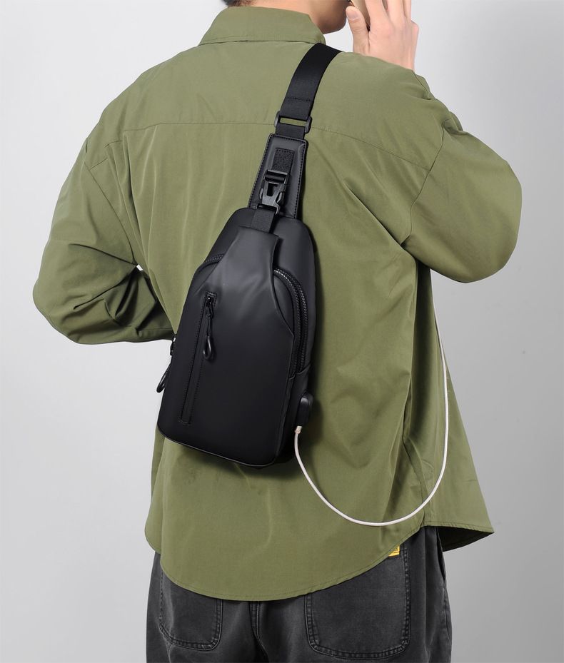 2024 Nei Outdoor Grousskapazitéit Crossbody-Tasch fir Männer Broschttasch Modesch Einfach Villsäiteg an Trendy Schëllertasch_voghion.com