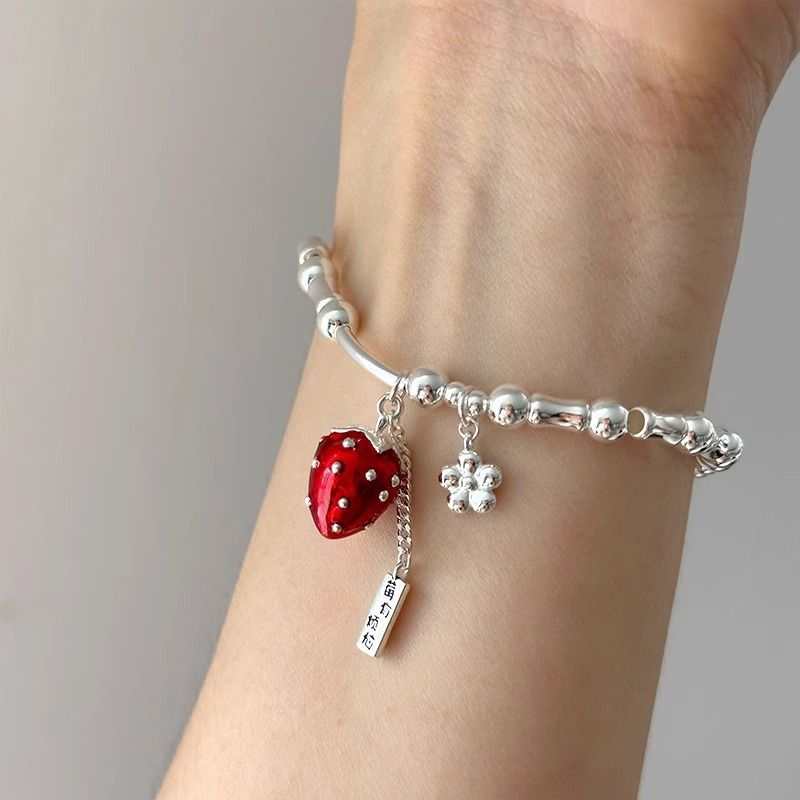 Berry Has Troubles Long For Women Handmade Elastic Cord Design Strawberry Light Luxury Sweet High-end Silver Bead Flower_voghion.com