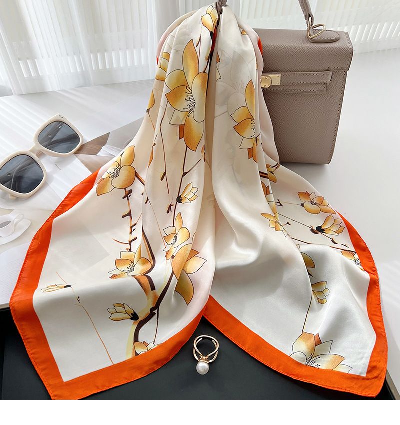 Women's Spring/Summer Printed Small Square Korean Edition Versatile Simulation Silk Hairband Summer Sunscreen Decoration_voghion.com
