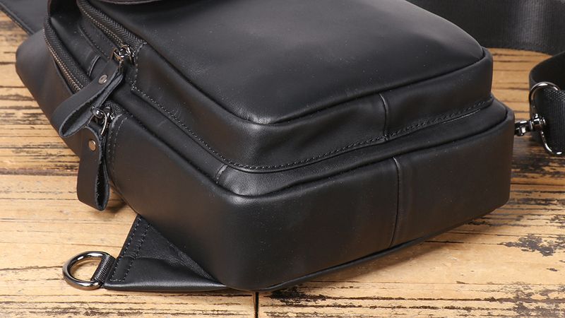 Mochila multifuncional para lazer ao ar livre com camada de cabeça e peito de couro bovino 2025_voghion.com