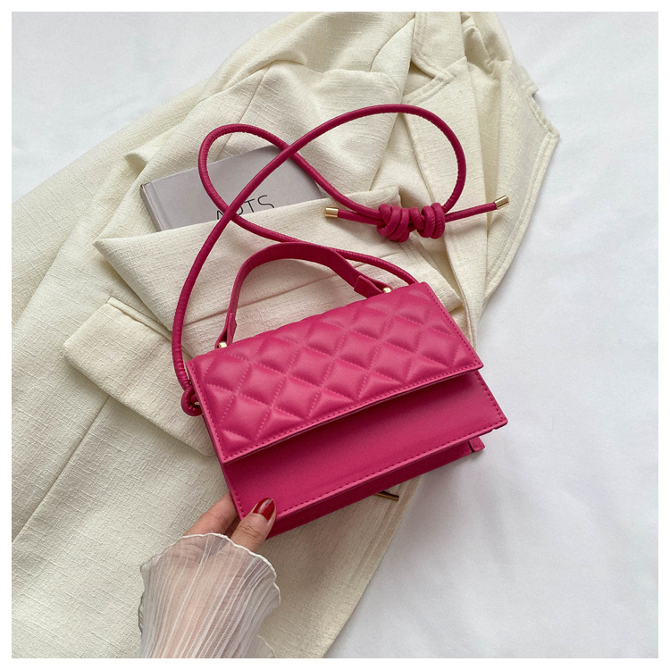 2023 new fashion simple small fragrant wind women's bag net red niche women's bag rhombus single shoulder diagonal bag design sense_voghion.com