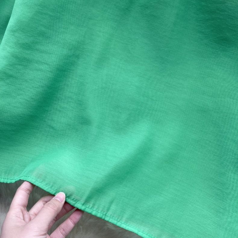 Ženska odjeća Francuski gornji dijelovi u rano proljeće, trodimenzionalni cvjetovi u smislu dizajna, slatki ovratnik s volanima, pulover, košulja od šifona s puf rukavima_voghion.com