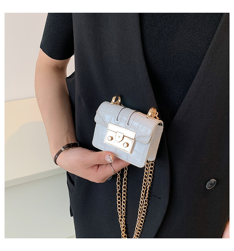 Ins net red high-end fashion niche design mini chain Messenger bag female Korean version foreign style all-match single shoulder bag_voghion.com