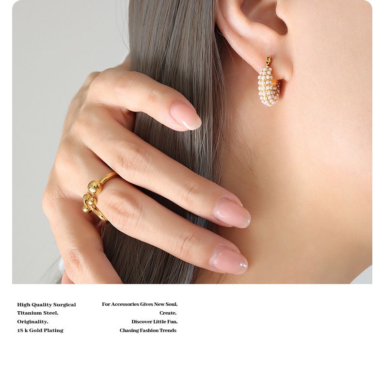 Damenschmuck – Elegante französische Perlenohrringe in U-Form, geometrisches Design, Titanstahl, Goldton, schickes und zeitloses Accessoire_voghion.com