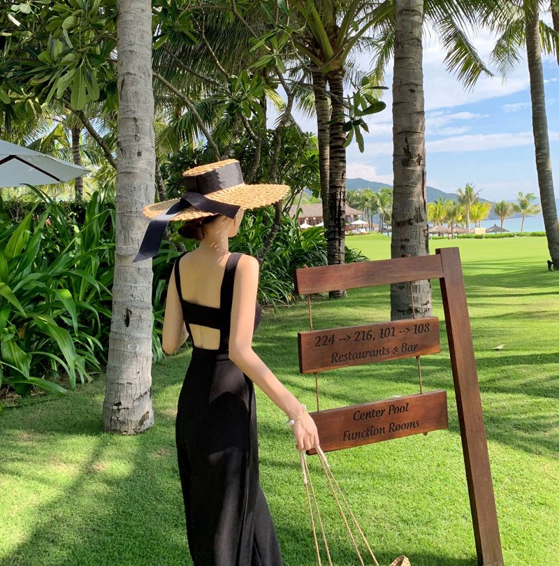 Sommer-Urlaubs-Jumpsuit für Damen mit weitem Bein, schlankmachendes und lockeres Temperament, modisches Schwarz mit hoher Taille_voghion.com