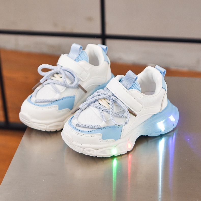 Chaussures de sport coréennes pour filles, printemps-automne 2025, chaussures de course à LED pour enfants, semelles souples, vente en gros_voghion.com