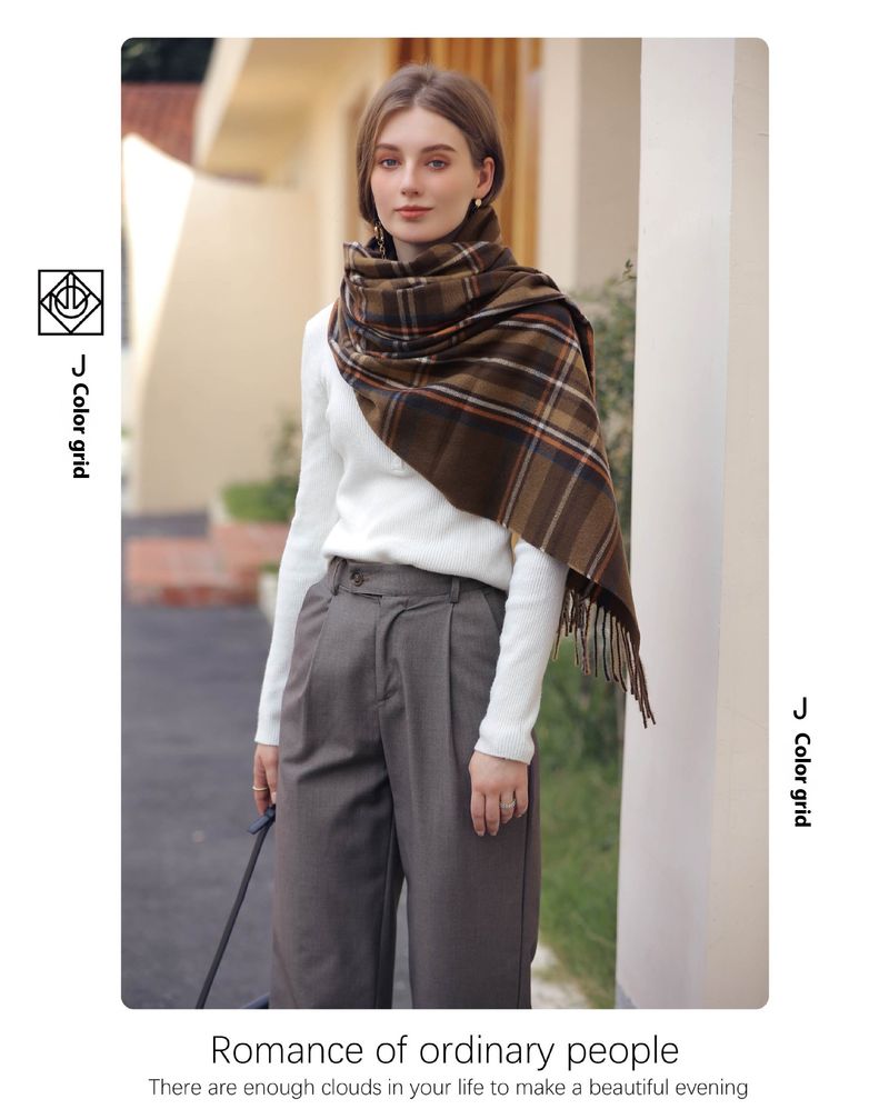 2024 New Winter Fashion Versatile Scarf Style Checkered Warm Tassel Scarf Women's Medium To Long Style_voghion.com