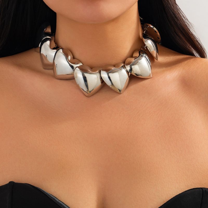 Collana da donna con ciondolo dorato, collana in oro alla moda, personalità trendy, catena semplice, cuore leggero, collana di lusso a blocchi di colore_voghion.com