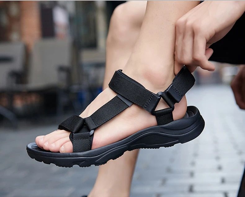 Herren Sandalen rutschfeste Sommer Flip Flops Hochwertige Outdoor Strand Hausschuhe Freizeitschuhe Günstige Herrenschuhe Wasserschuhe_voghion.com
