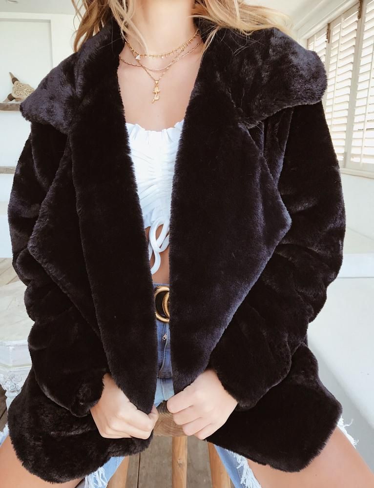 Nowe damskie futro z lisa Eleganckie brązowe kudłate płaszcze Jesień Zima Ciepły pluszowy płaszcz Teddy Streetwear Damska biała futrzana puszysta kurtka_voghion.com