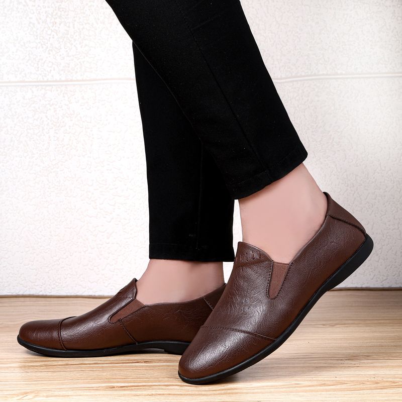Echtes Leder Herrenmode-Design Casual Men Loafers Weiche atmungsaktive Fahrschuhe Slip-on Mokassin_voghion.com